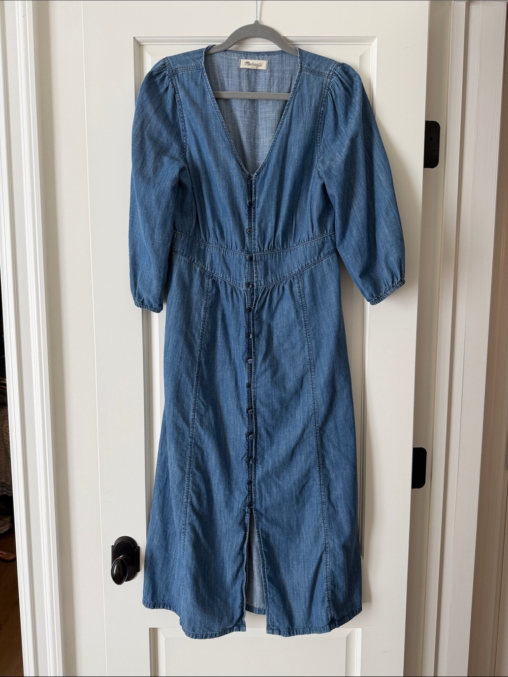 Madewell Chambray V-Neck Button Midi Dress in Blue